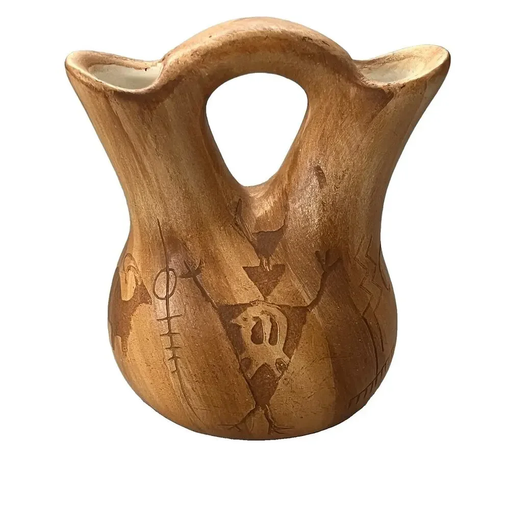 Binishtaa Navajo Native American Pottery Wedding Vase Petroglyph Etched Signed
